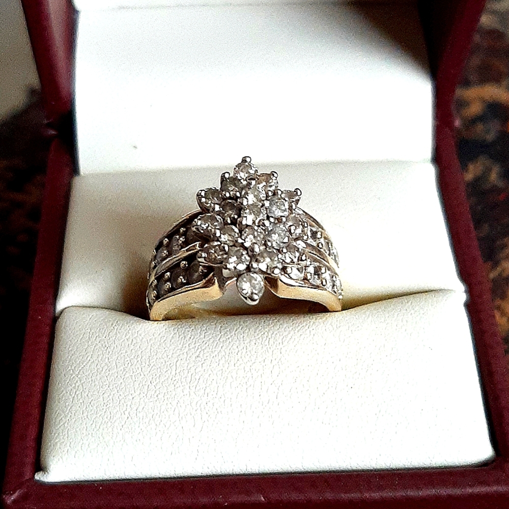 10k yellow gold 2.00 carat ring